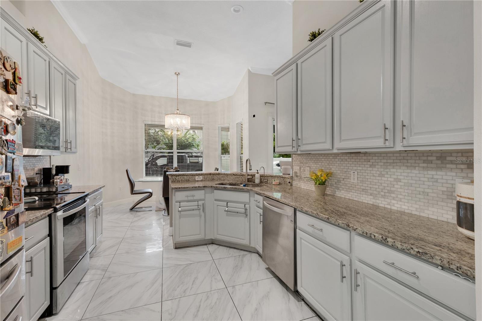 1621 MARINA LAKE DR