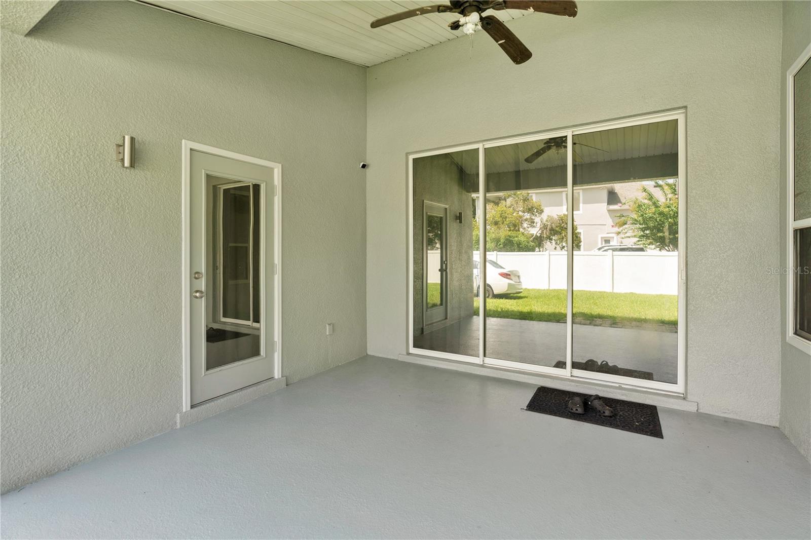 1621 MARINA LAKE DR