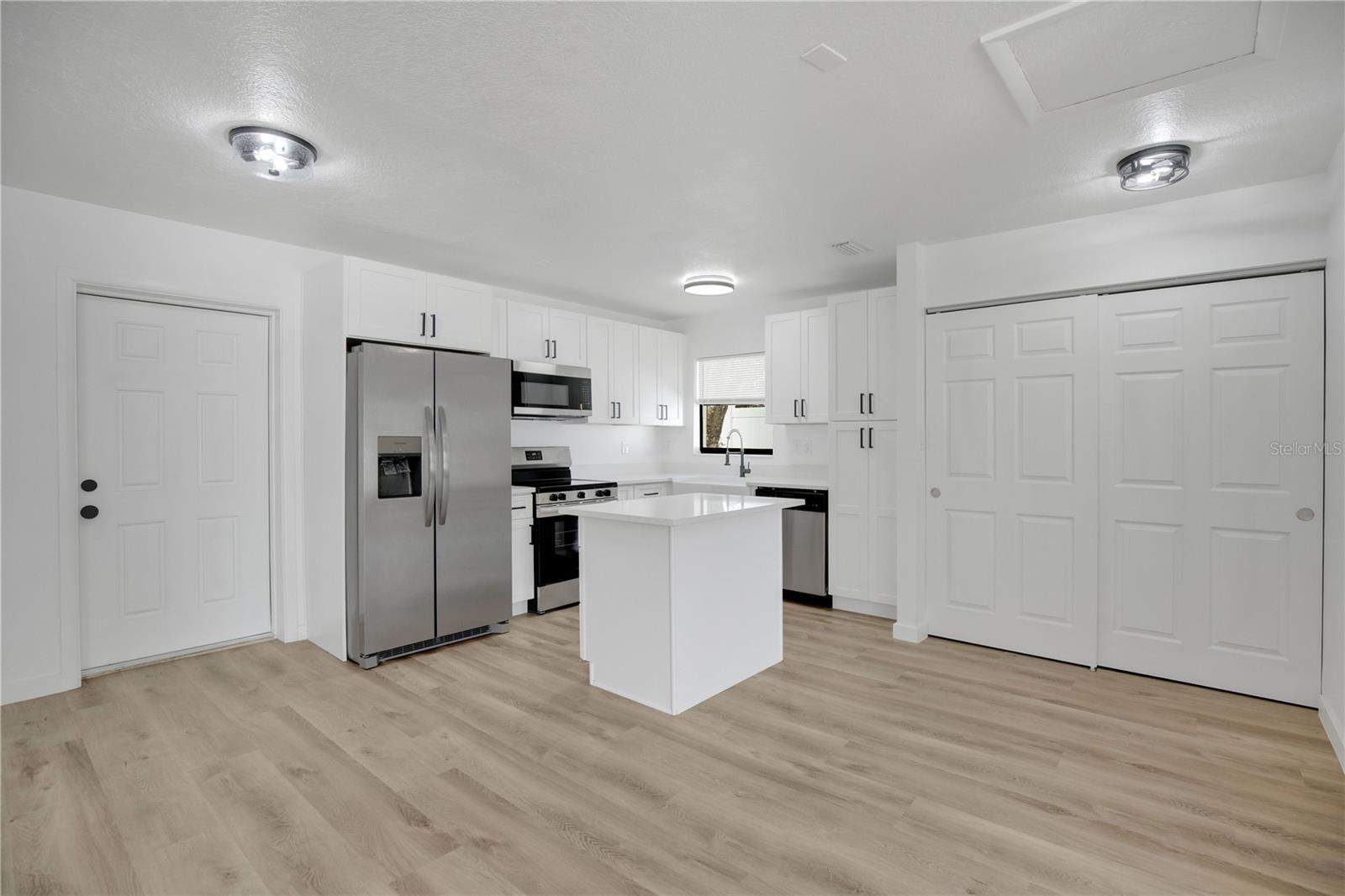 2181 LINDEN ROAD
