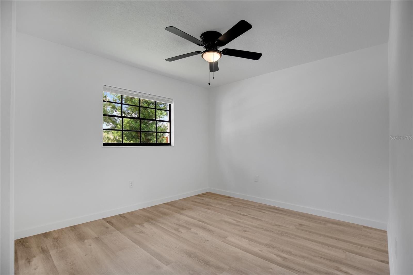 2181 LINDEN ROAD