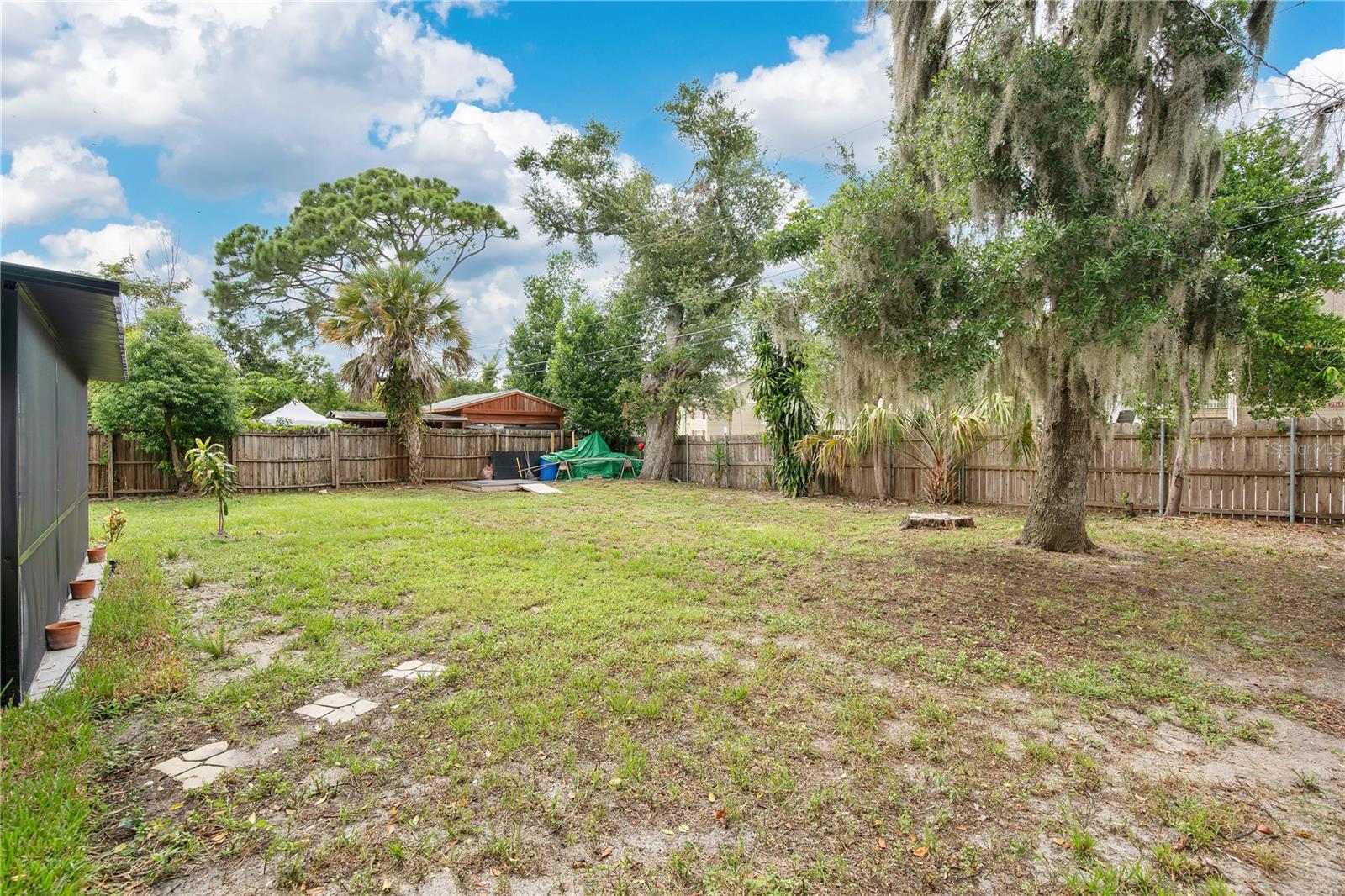 2181 LINDEN ROAD