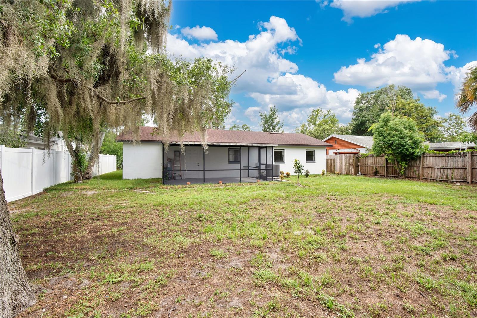 2181 LINDEN ROAD