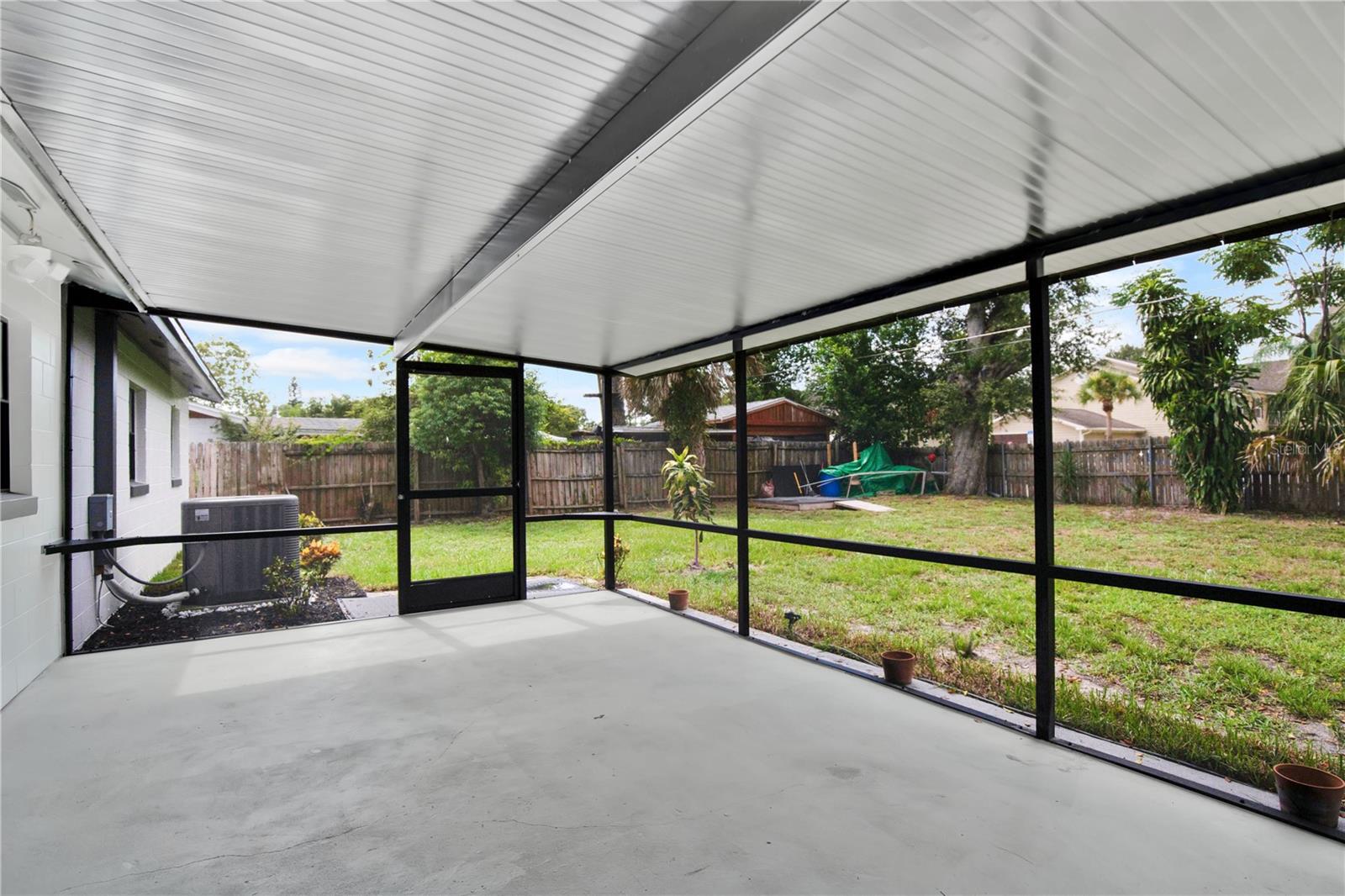 2181 LINDEN ROAD