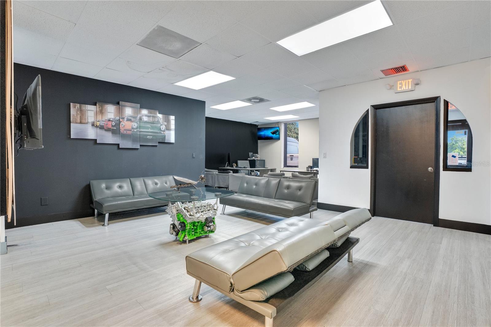 120 W CARROLL ST