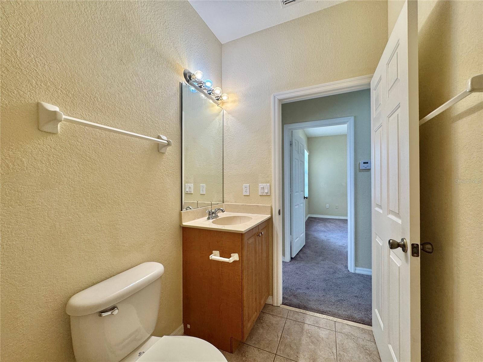 1270 CLOVE DR