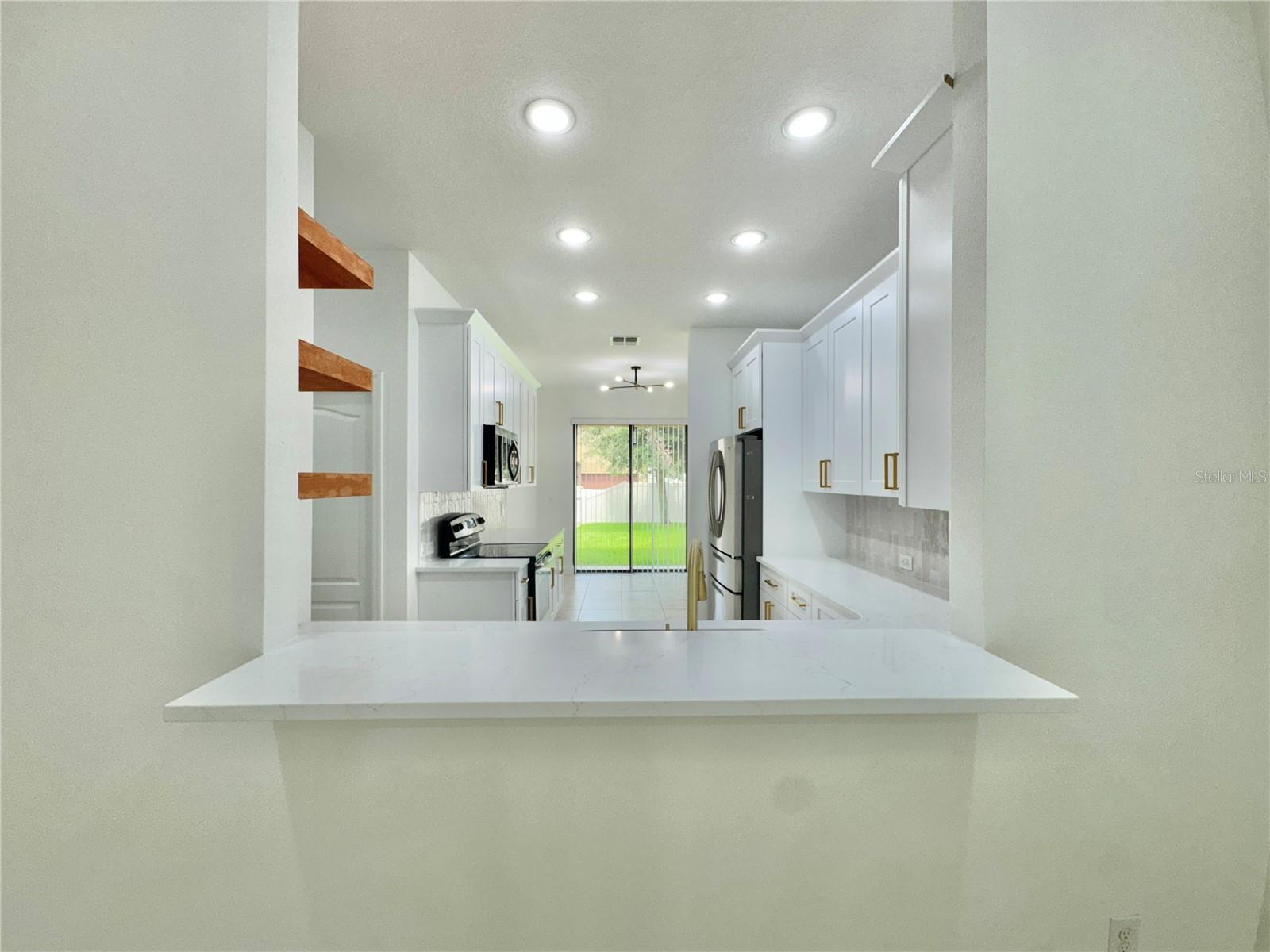 2022 BENT GRASS AVE