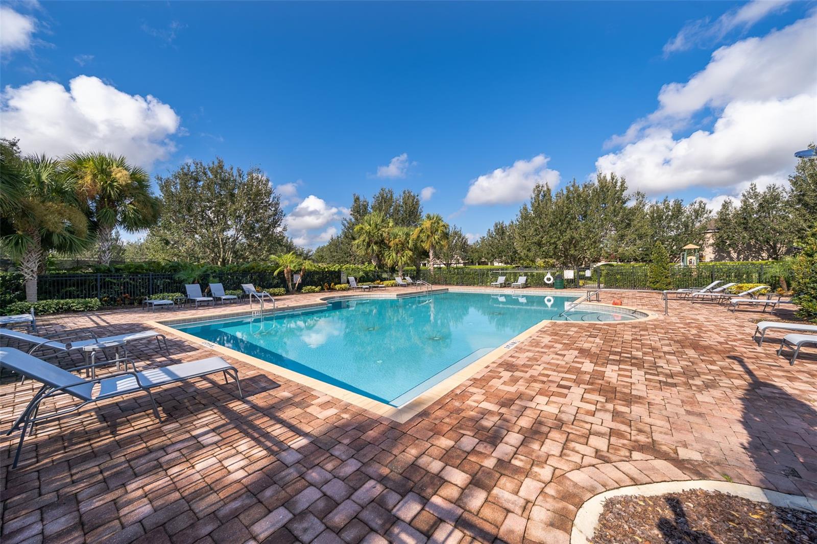 15506 HONEY MANDARIN WAY