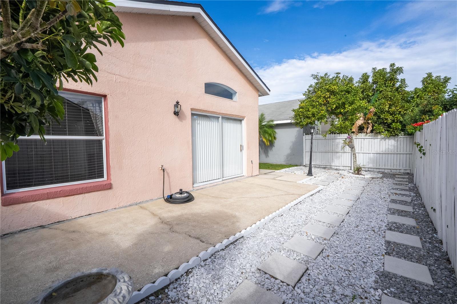 3219 BREWSTER DR