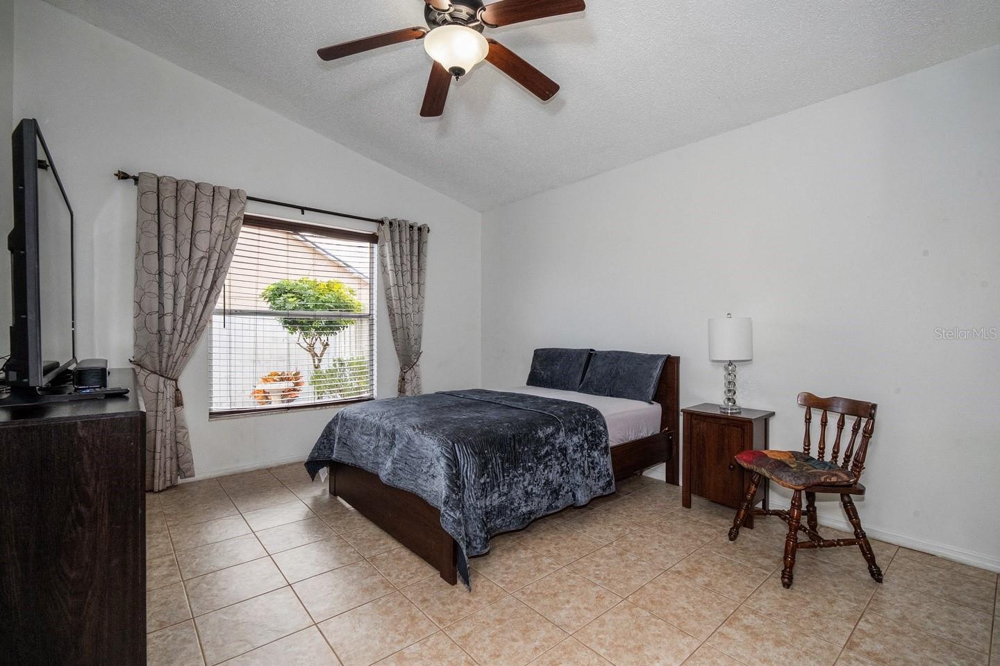 3219 BREWSTER DR