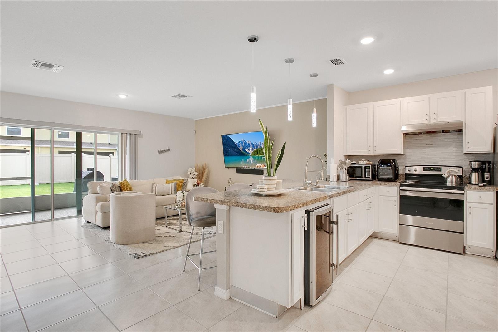 9006 PINALES WAY WAY