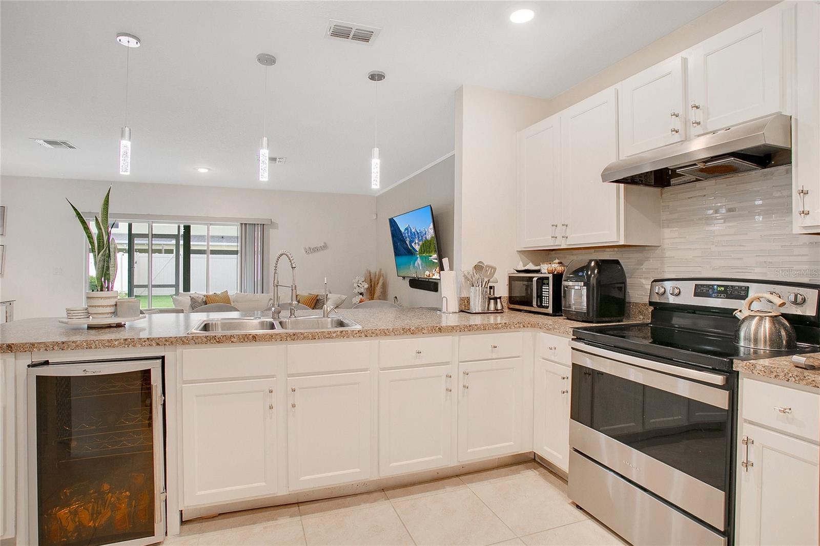 9006 PINALES WAY WAY