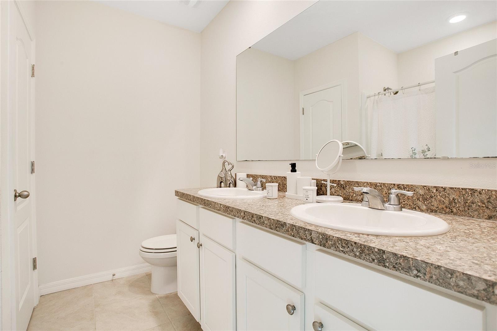 9006 PINALES WAY WAY