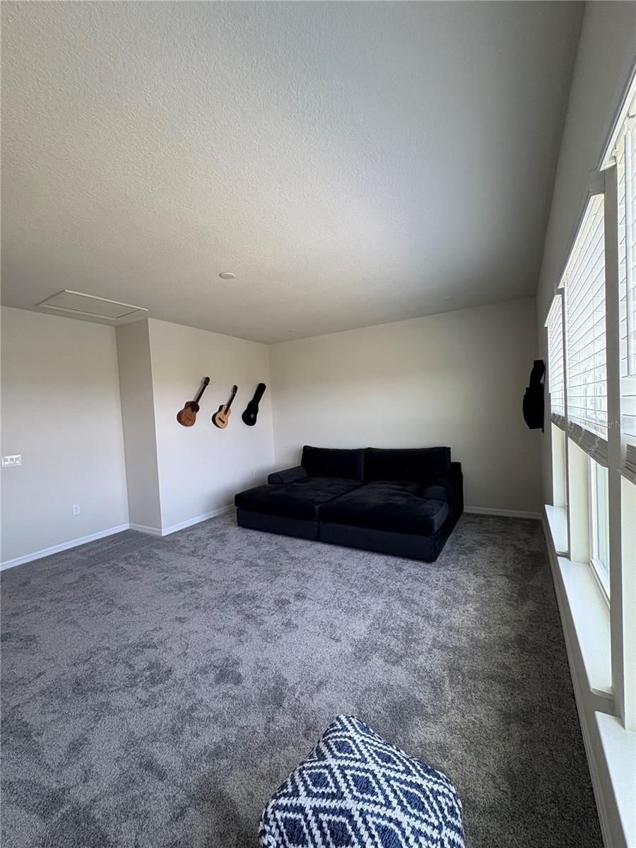 8243 FENTON ST