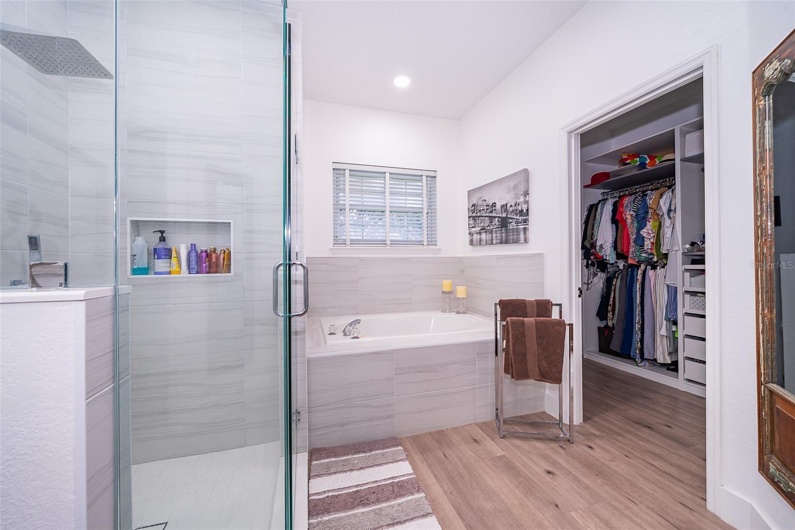 13393 SUNSET LAKES CIR