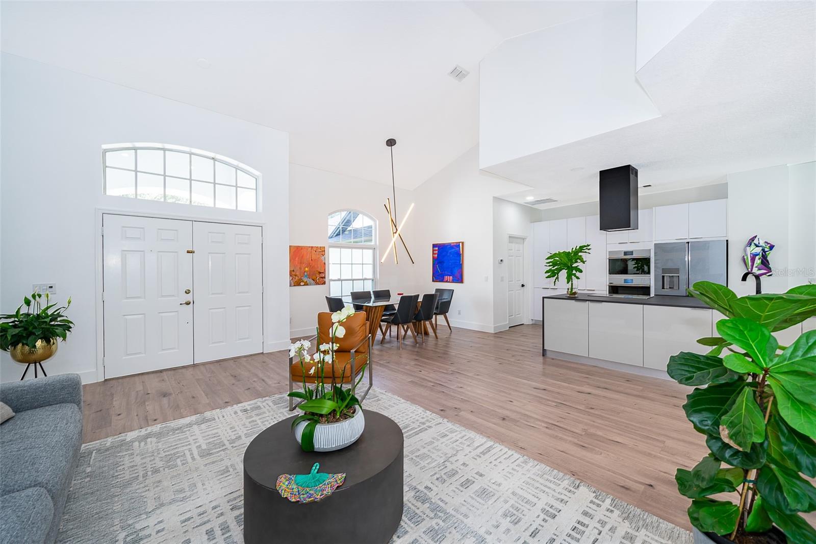 13393 SUNSET LAKES CIR