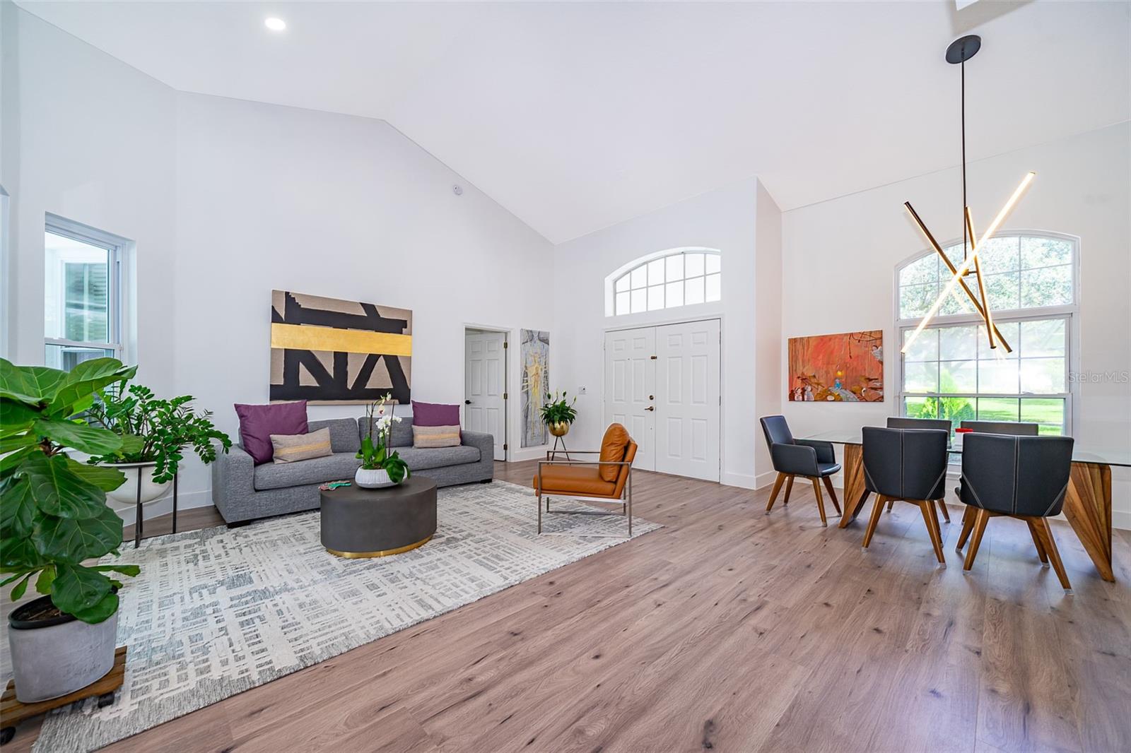 13393 SUNSET LAKES CIR