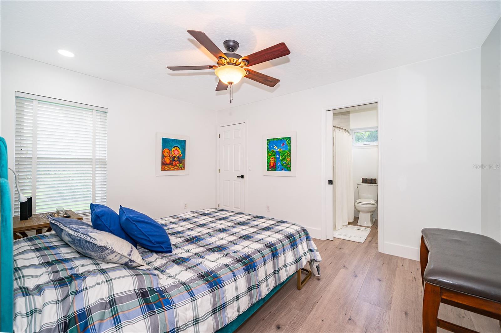 13393 SUNSET LAKES CIR