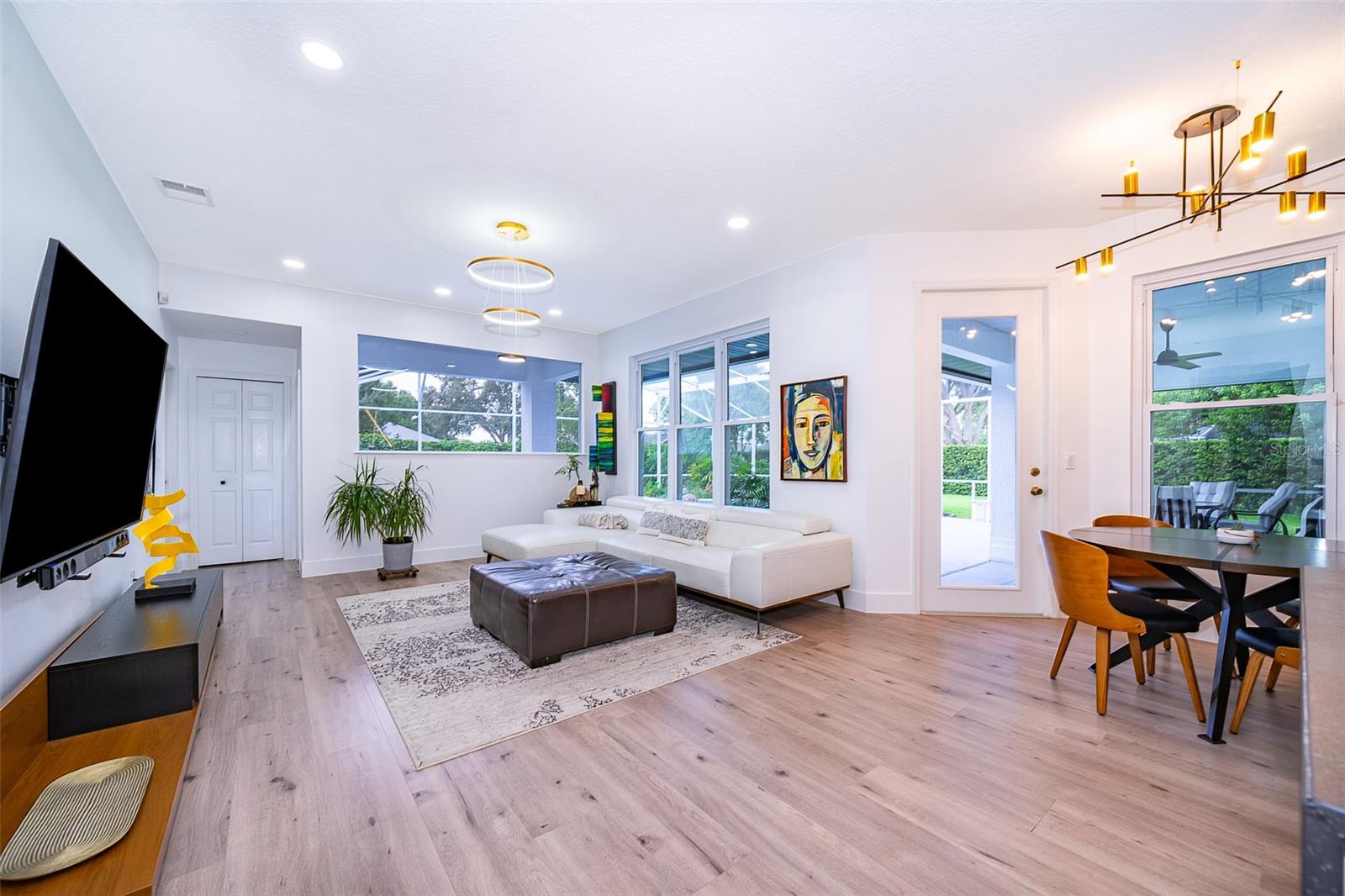 13393 SUNSET LAKES CIR