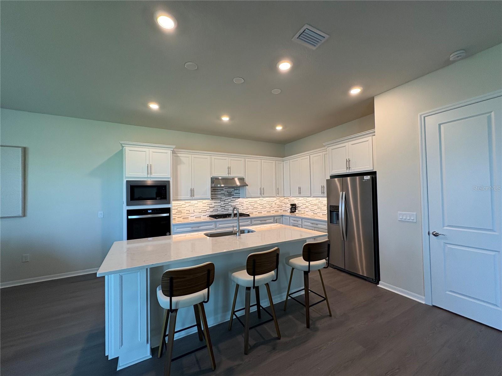 8243 FENTON ST