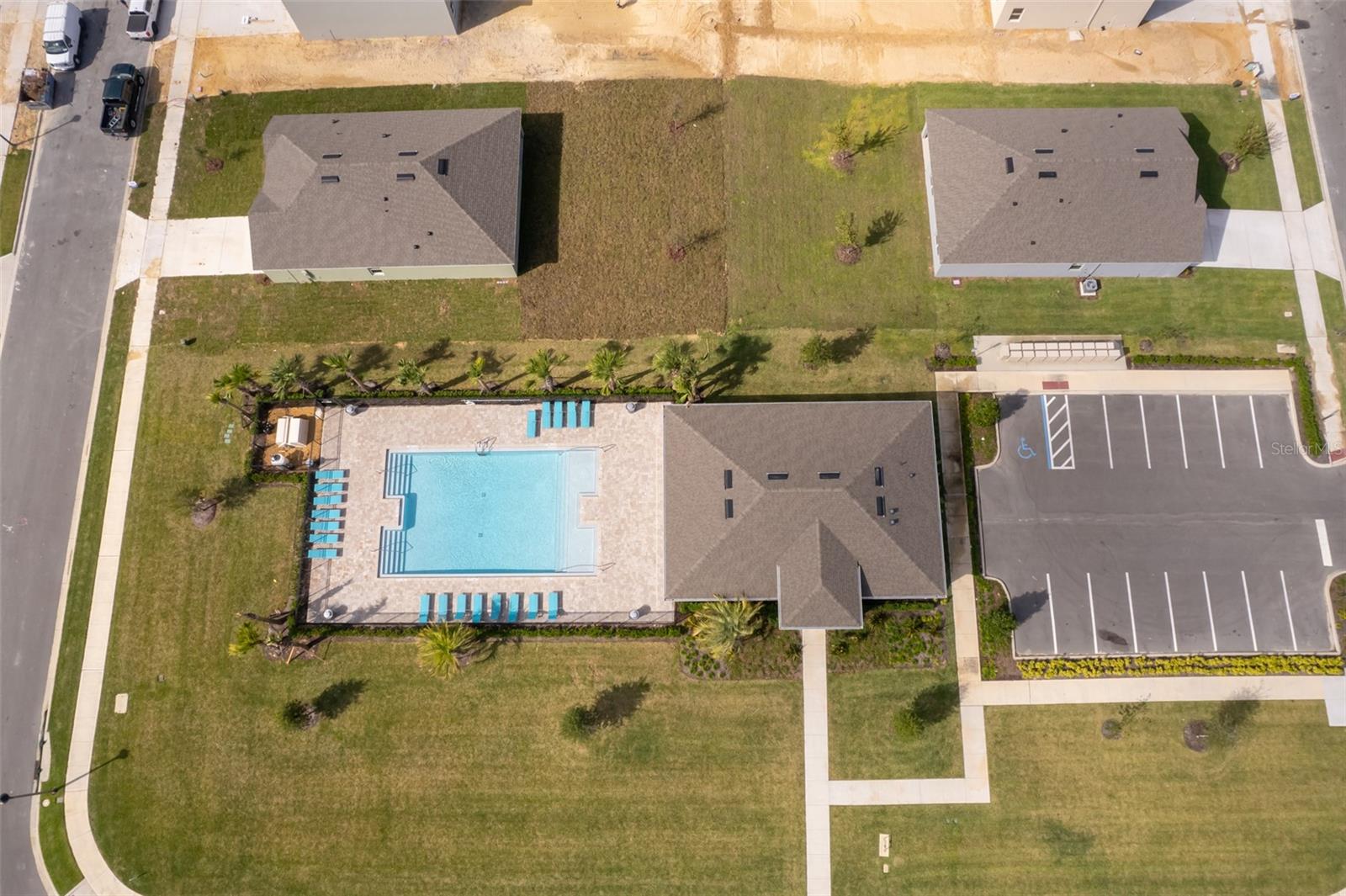 3759 RORY OAK CIR