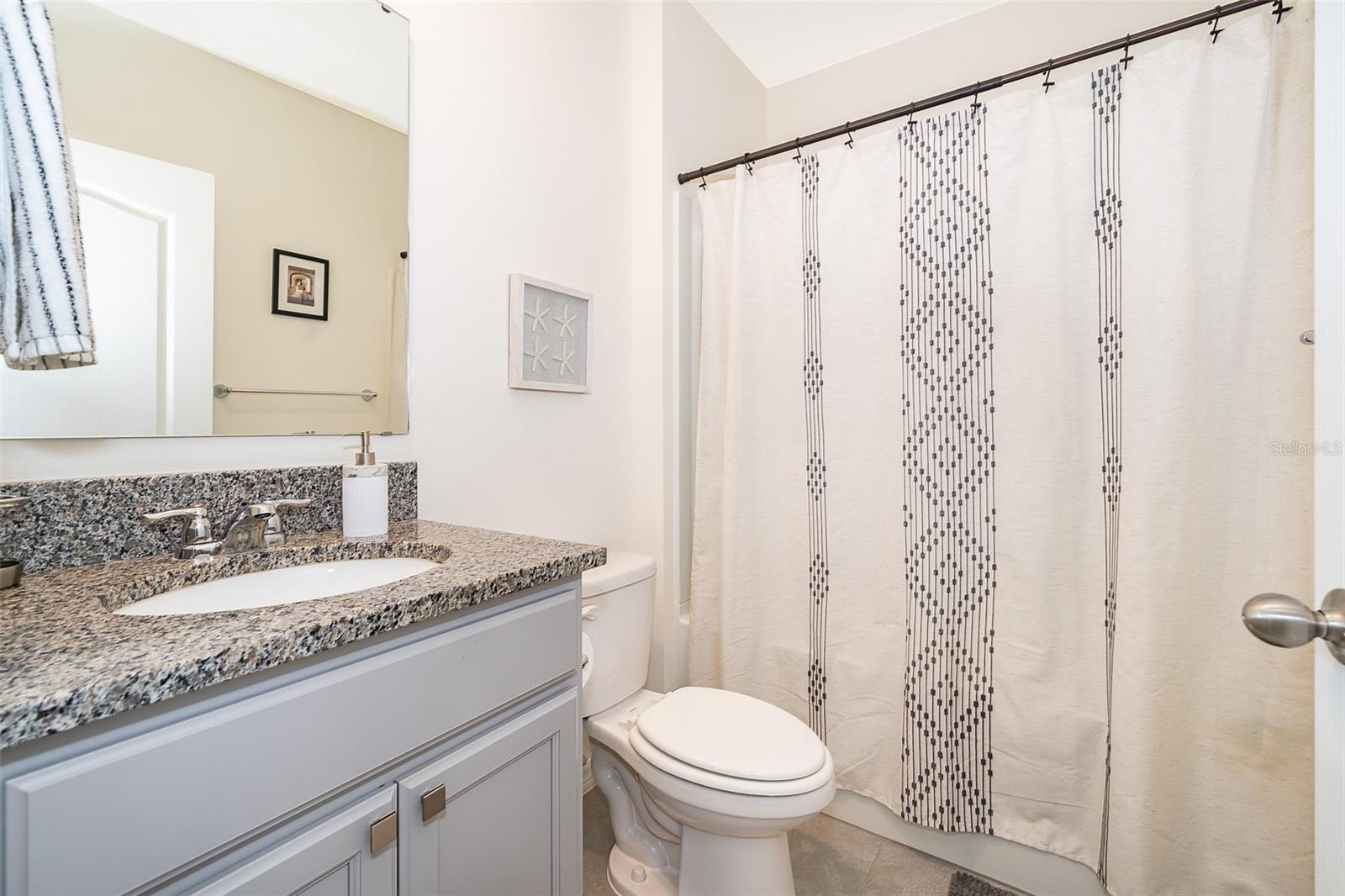 3759 RORY OAK CIR