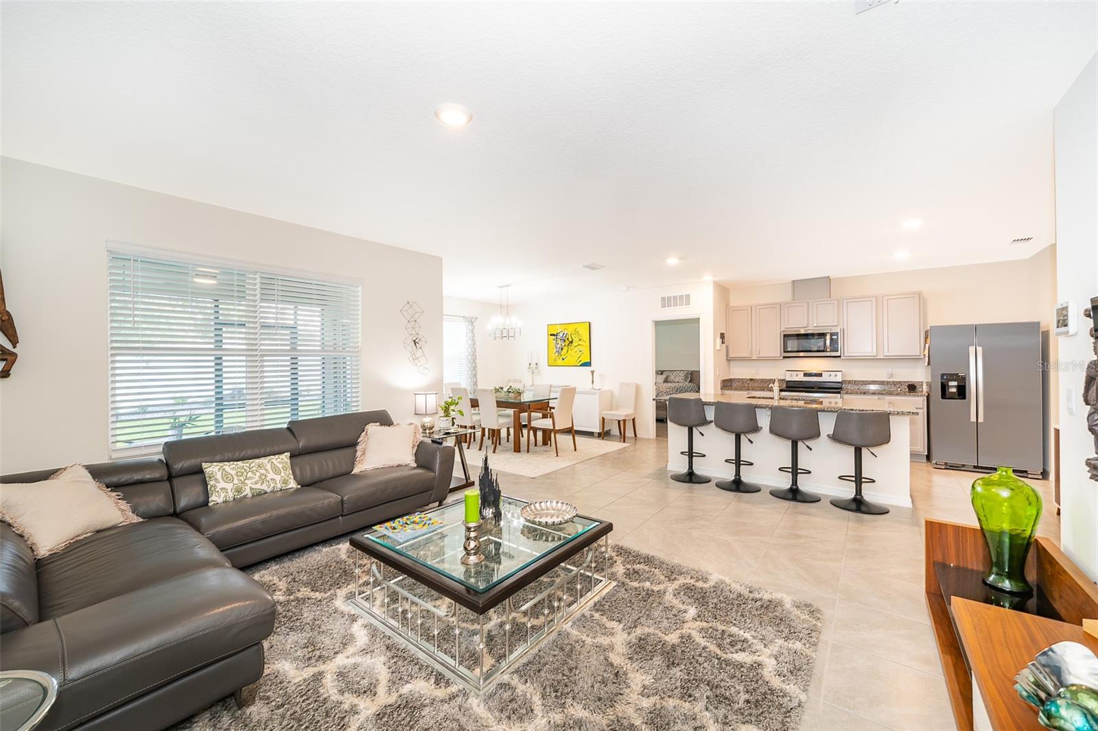3759 RORY OAK CIR
