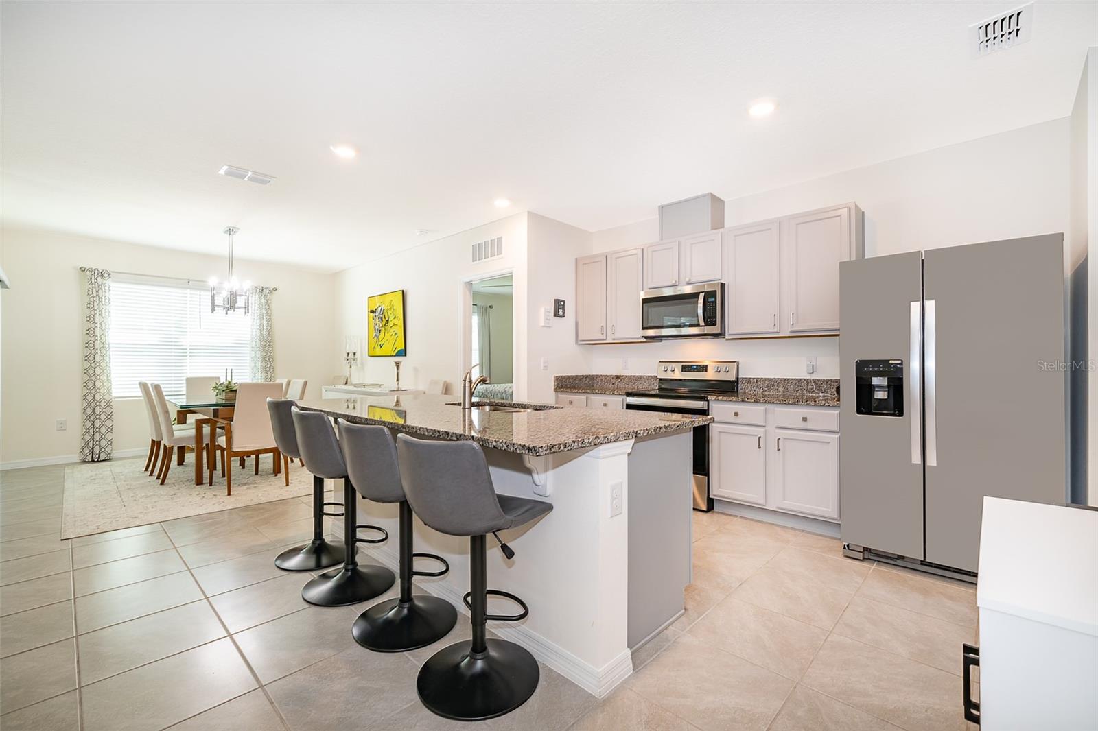 3759 RORY OAK CIR