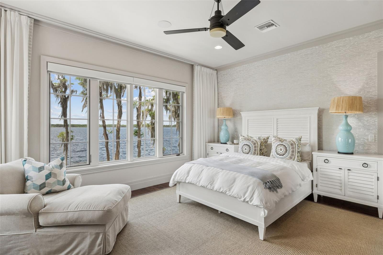 9236 BAY POINT DR