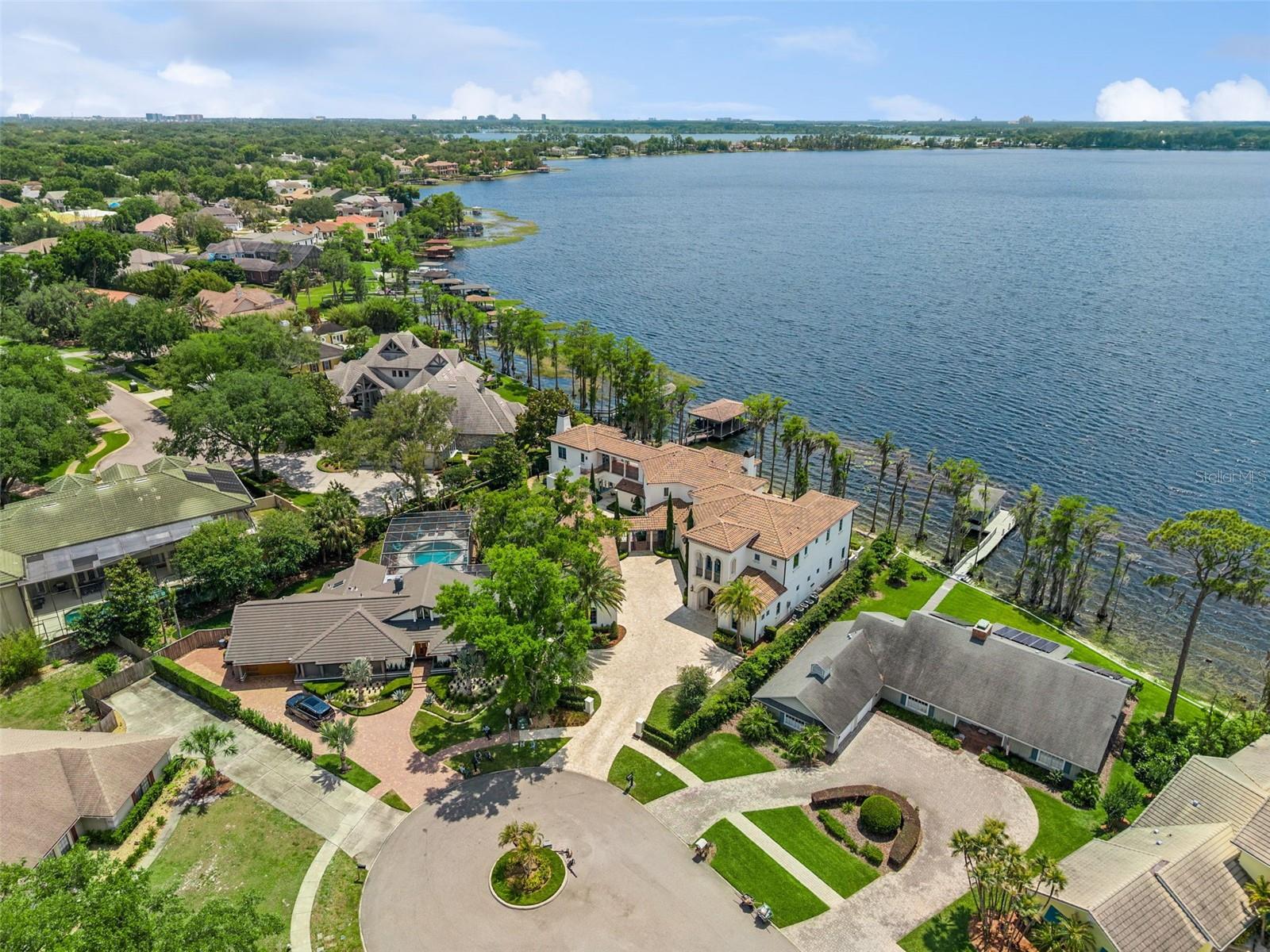 9236 BAY POINT DR