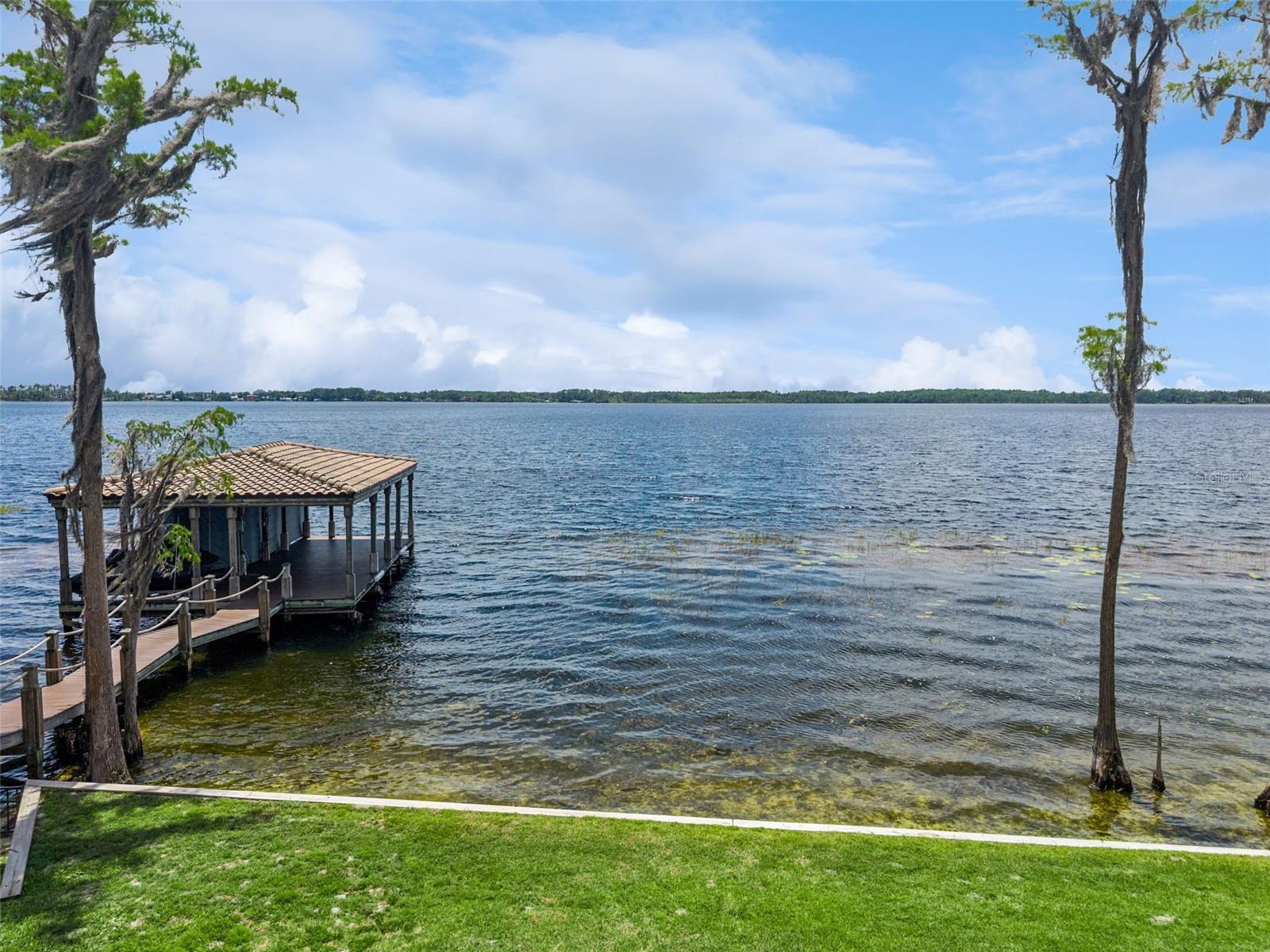 9236 BAY POINT DR