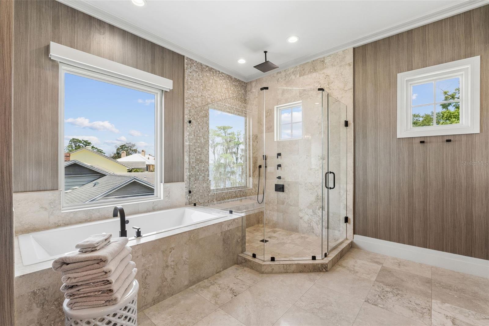 9236 BAY POINT DR