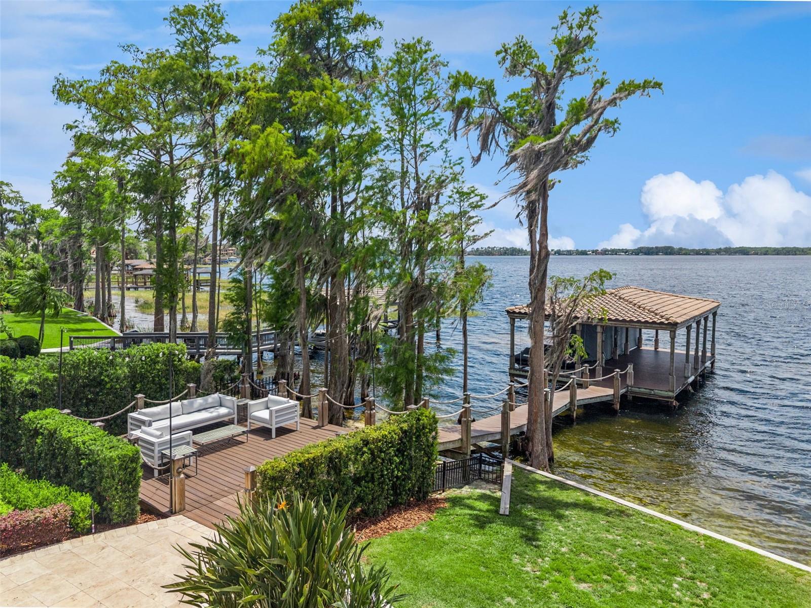 9236 BAY POINT DR