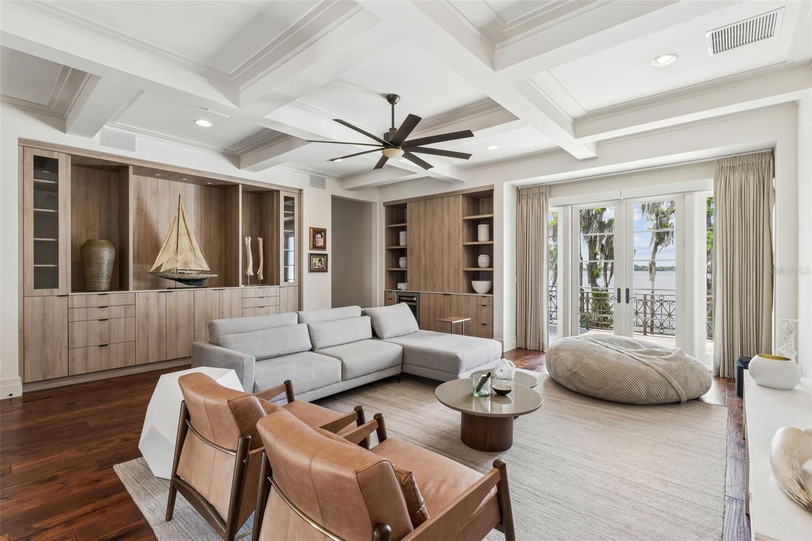 9236 BAY POINT DR