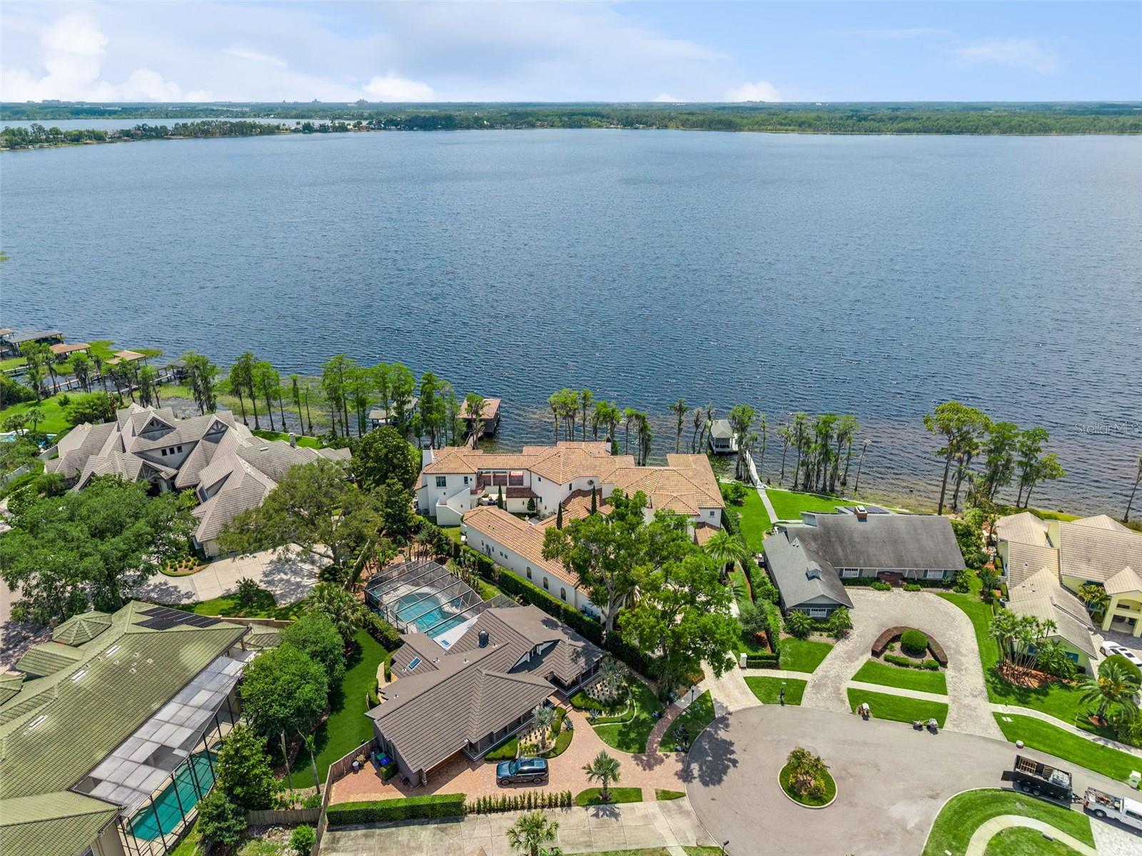 9236 BAY POINT DR