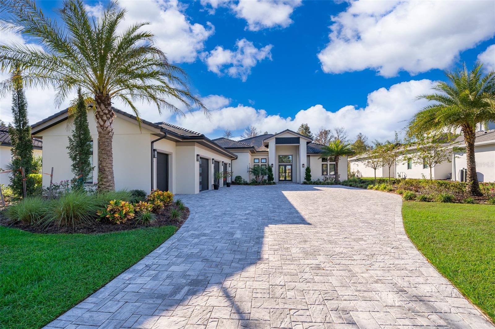 15144 PENDIO DR