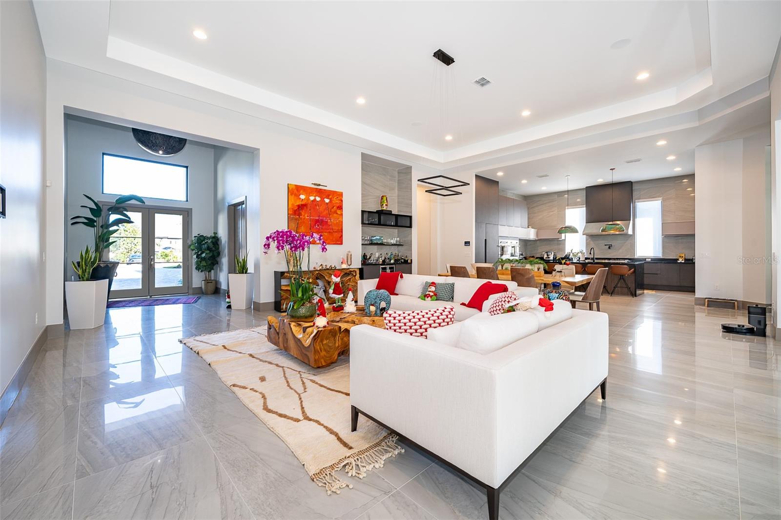 15144 PENDIO DR