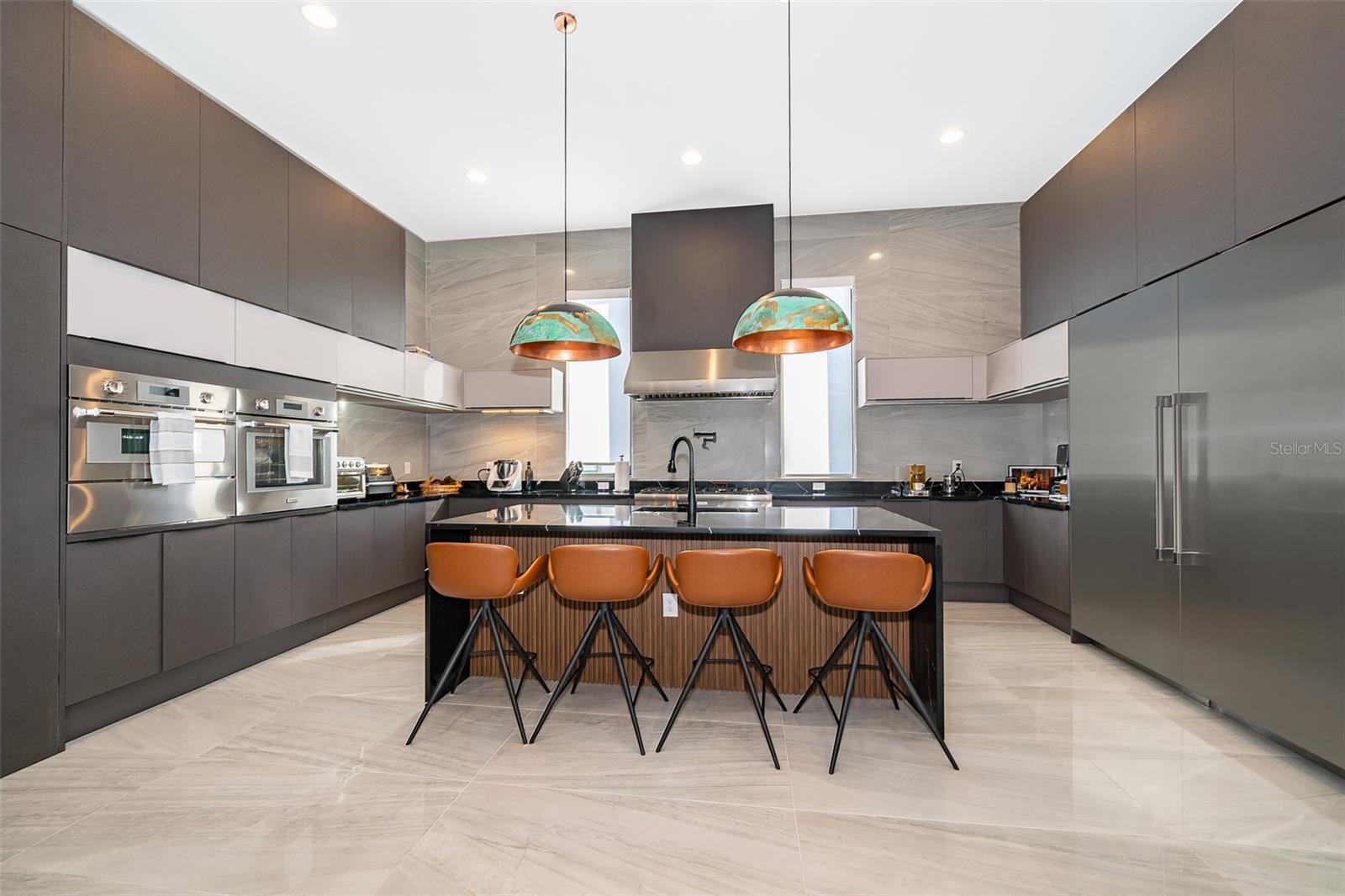 15144 PENDIO DR