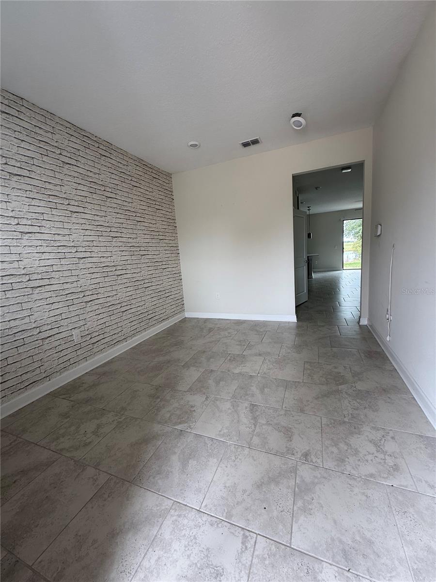 1254 ROYAL ST GEORGE BLVD
