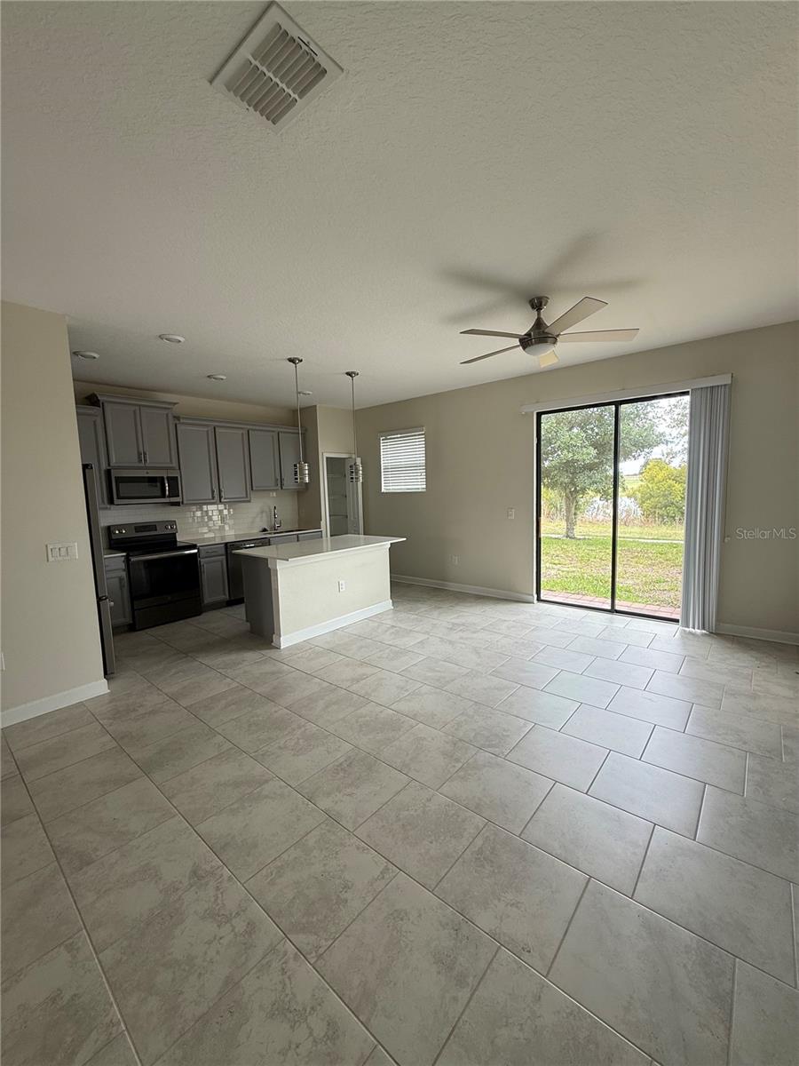 1254 ROYAL ST GEORGE BLVD