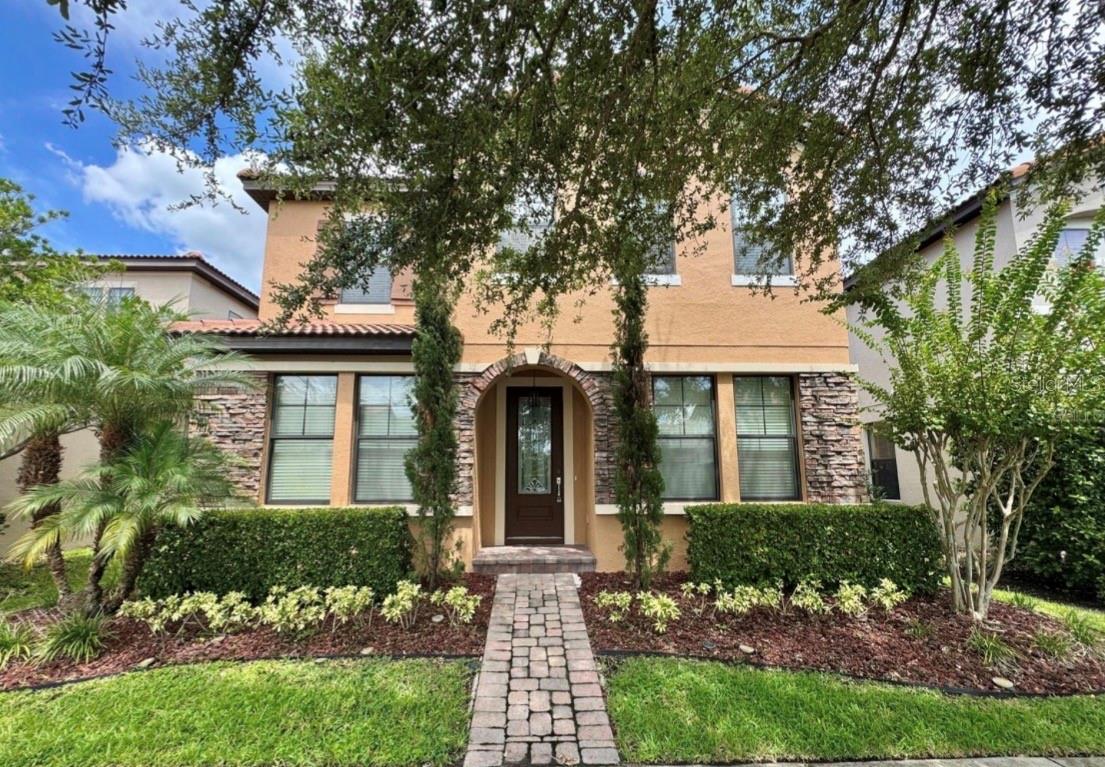 2022 BENT GRASS AVE