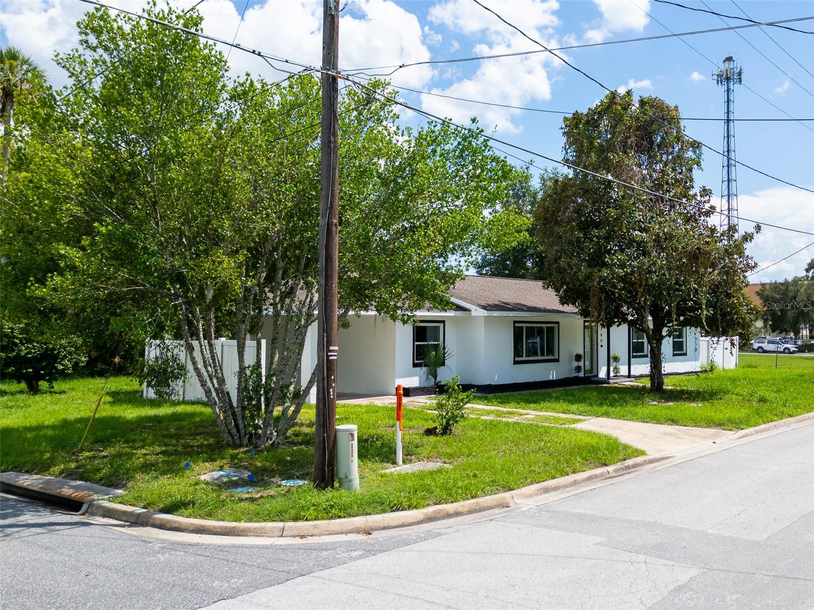 180 N KENTUCKY AVE