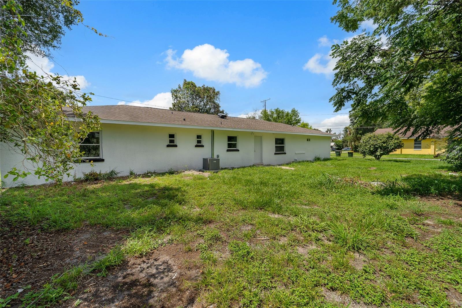 180 N KENTUCKY AVE