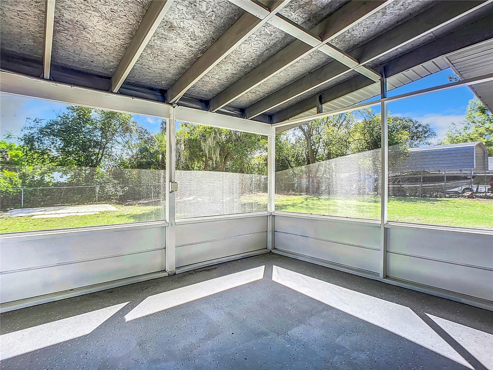 21 CATALINA DR