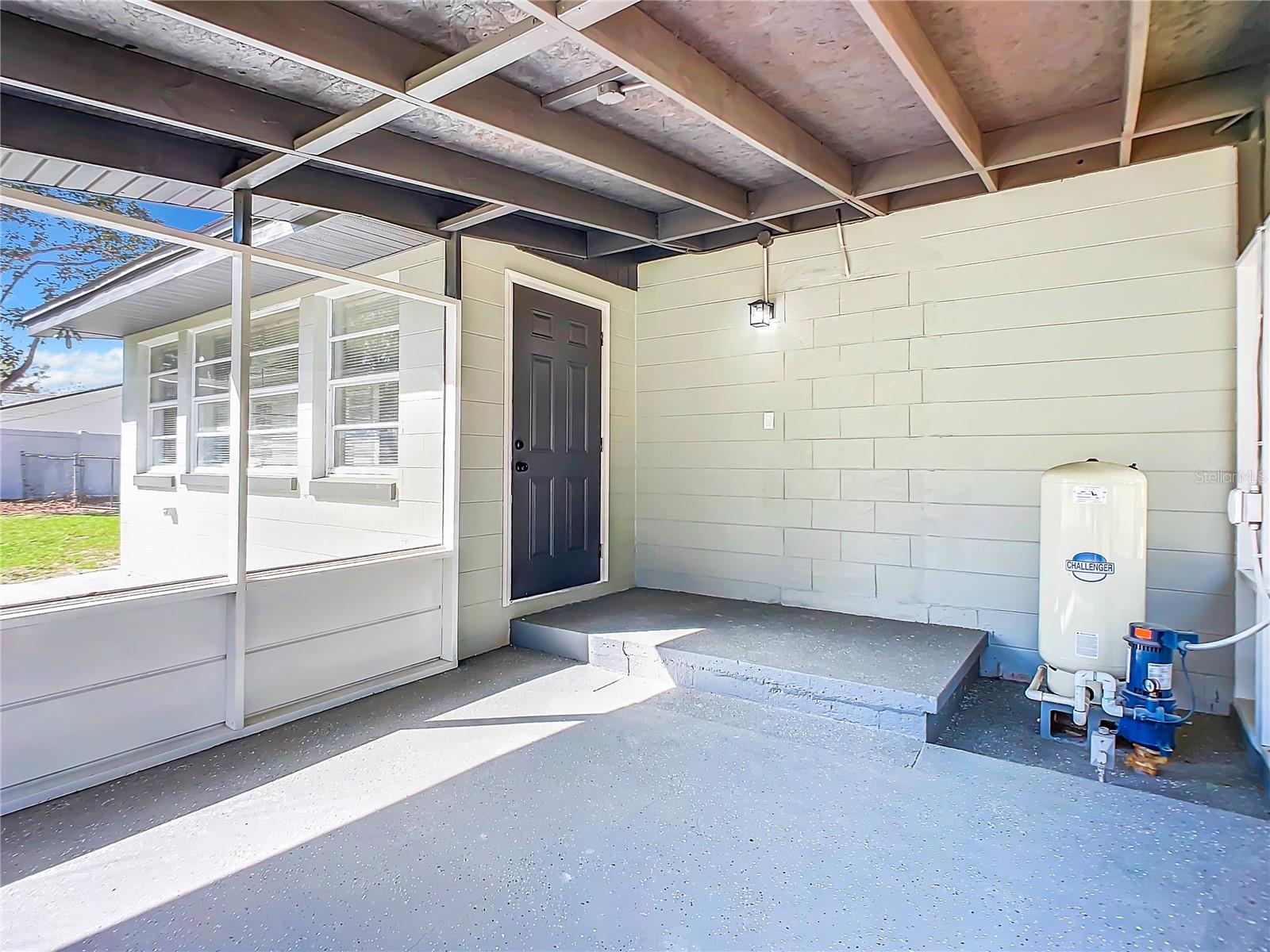 21 CATALINA DR