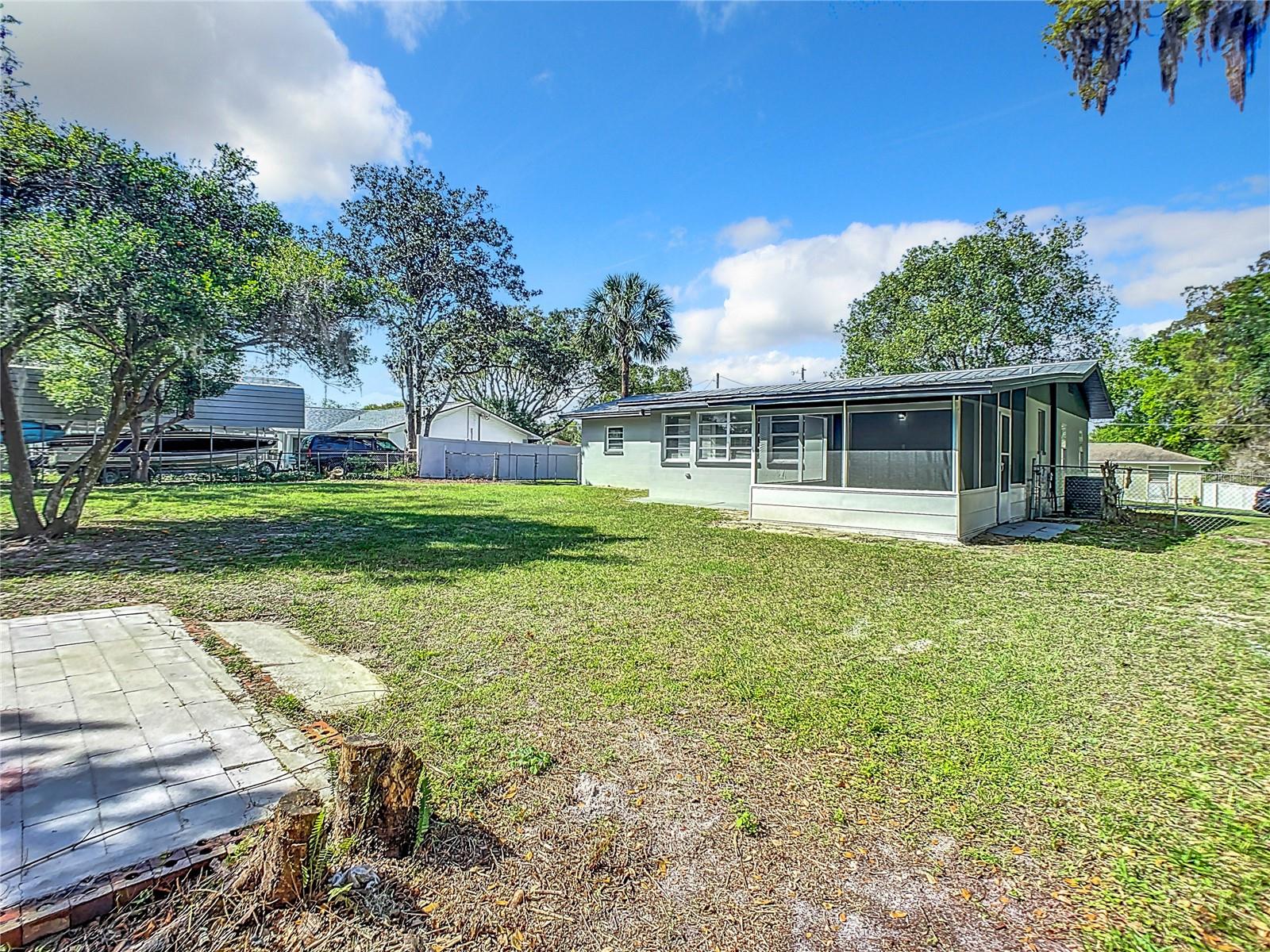 21 CATALINA DR