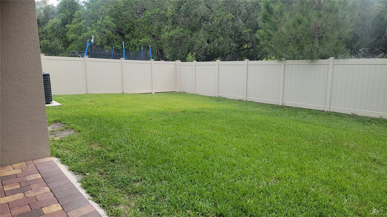 3283 STRATTON CIR