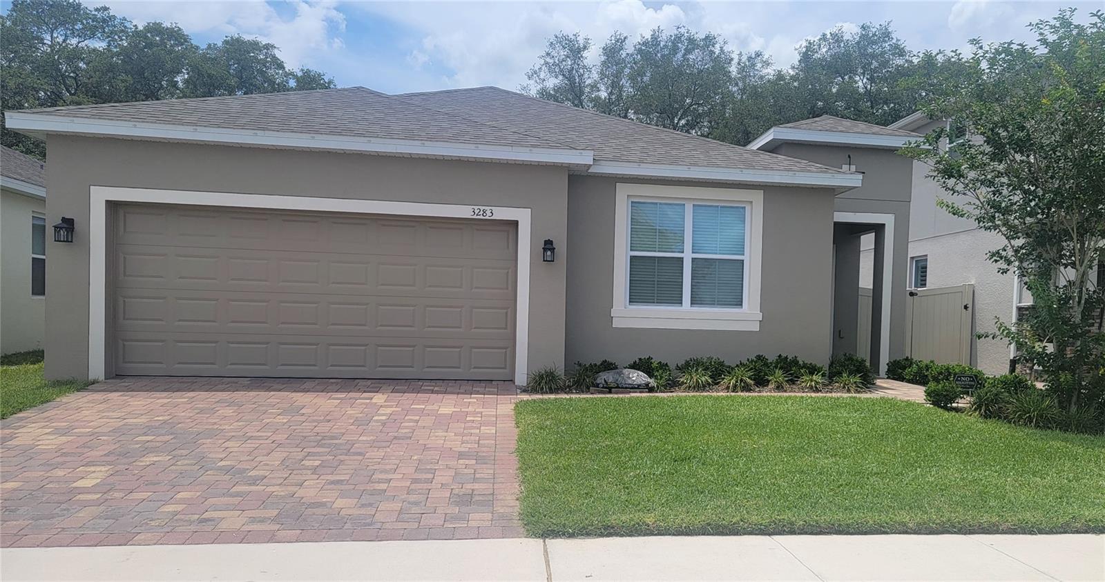 3283 STRATTON CIR