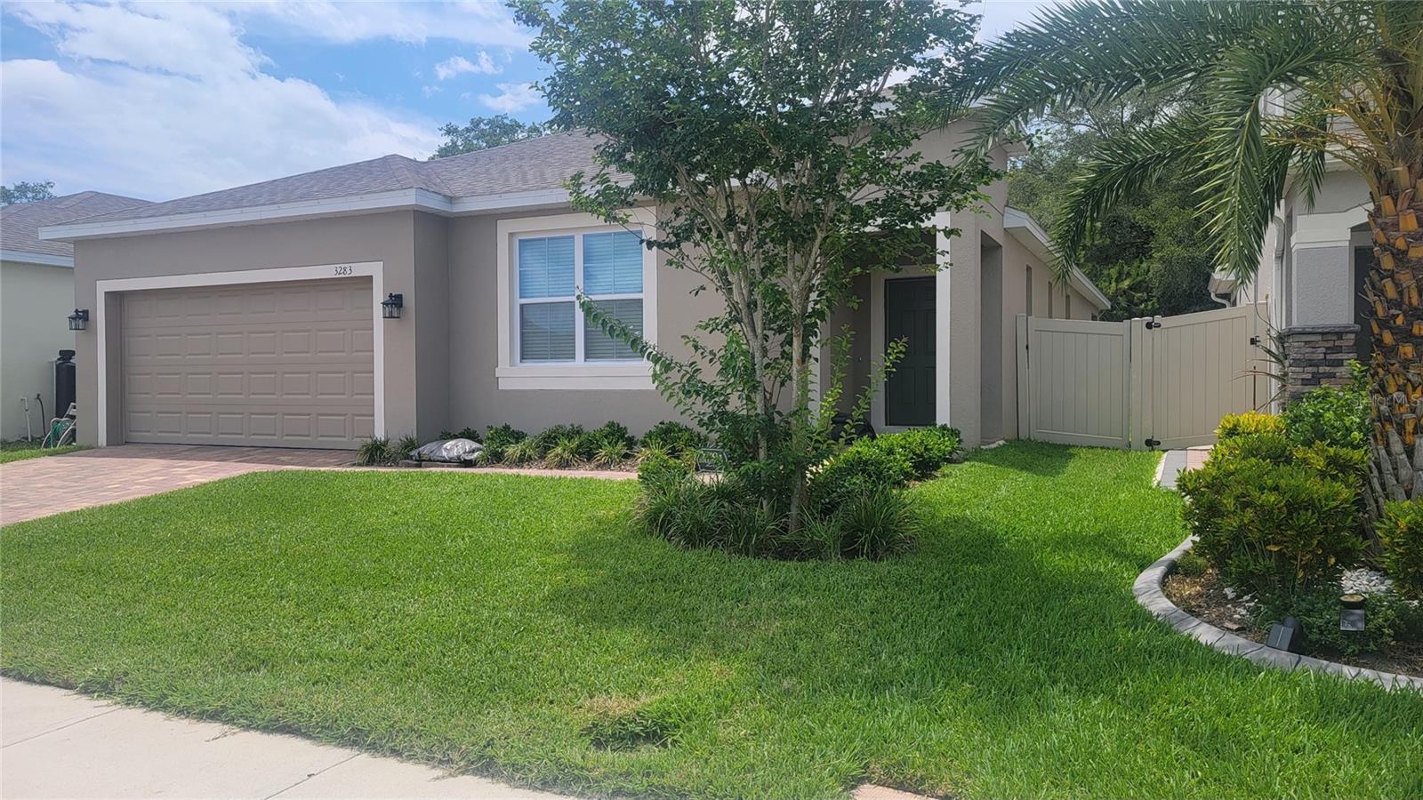3283 STRATTON CIR