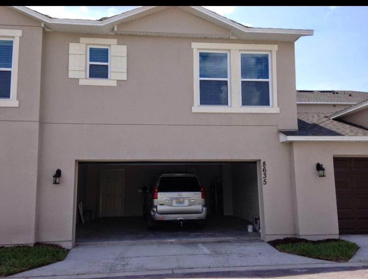 8635 VIA TRIESTE DR