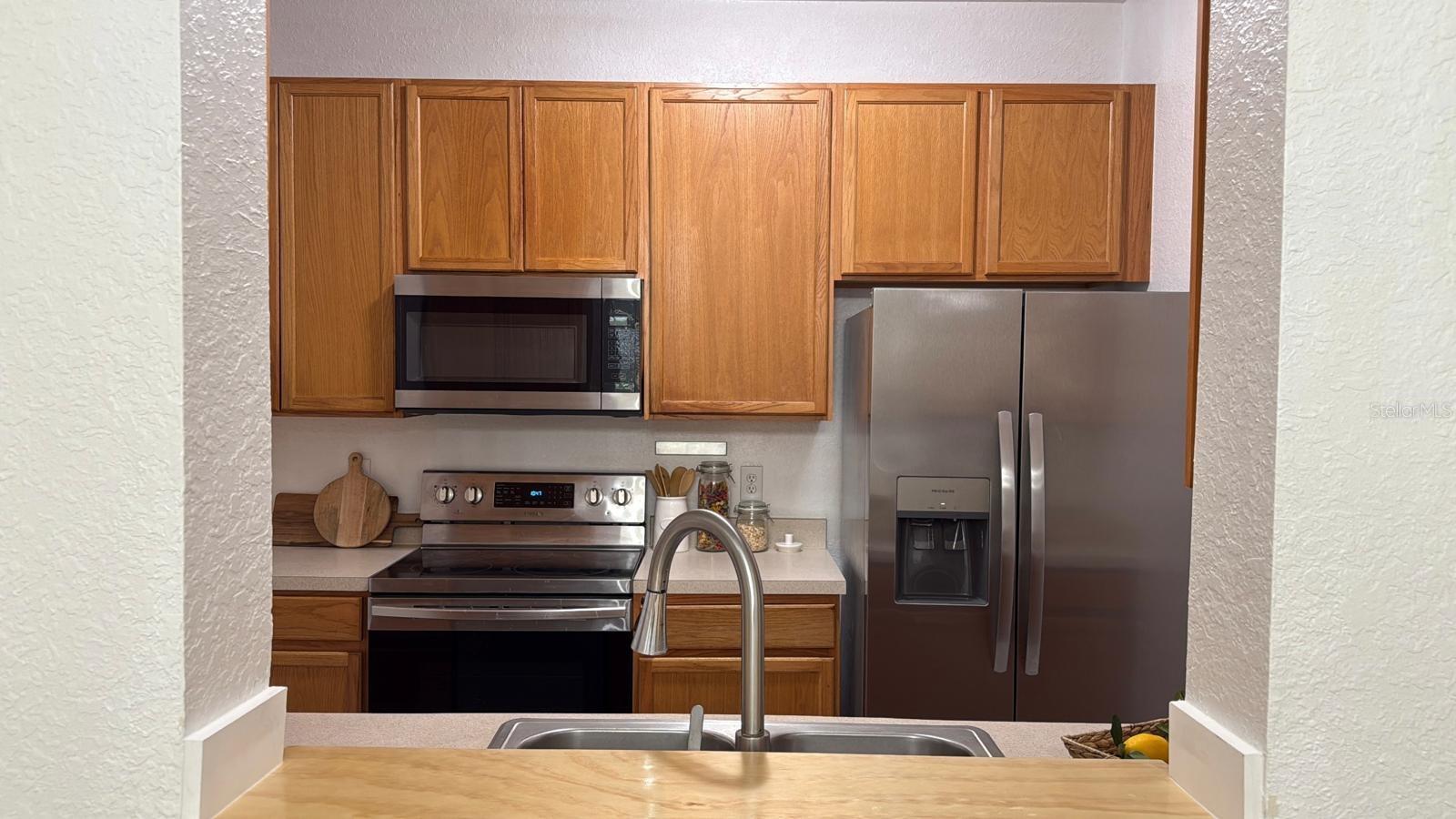 6335 CONTESSA DRIVE #104